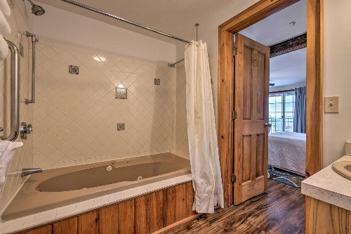 Lincolnville Studio with Ocean-view Balcony! image 4