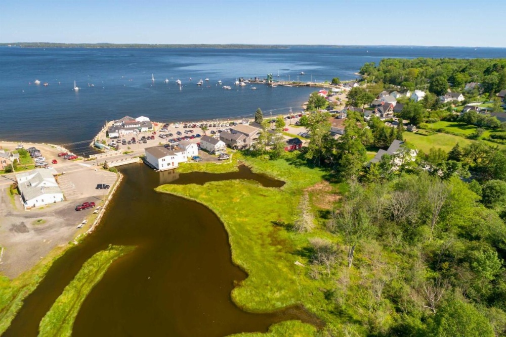 Lincolnville Studio with Ocean-view Balcony! Image 6